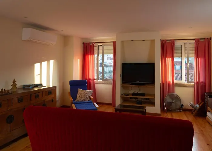Home In Lisbon Duplex